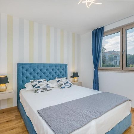 Villa Njivice Apartment Ema Eksteriør bilde