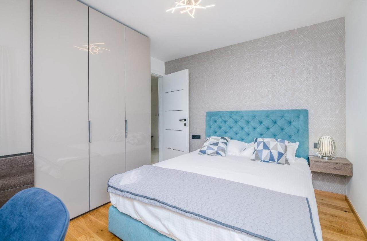 Villa Njivice Apartment Ema Eksteriør bilde