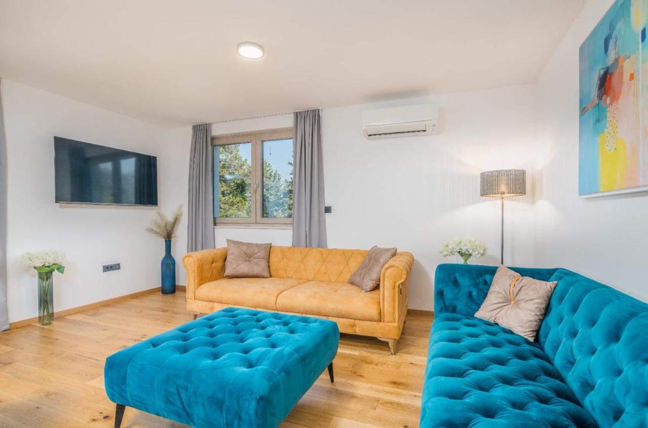 Villa Njivice Apartment Ema Eksteriør bilde