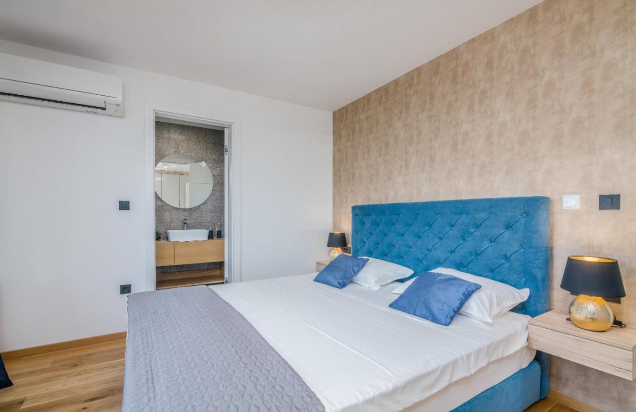 Villa Njivice Apartment Ema Eksteriør bilde